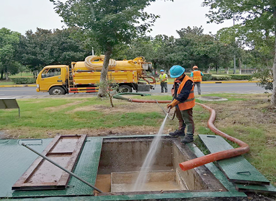 九合垸原种场化油池清理